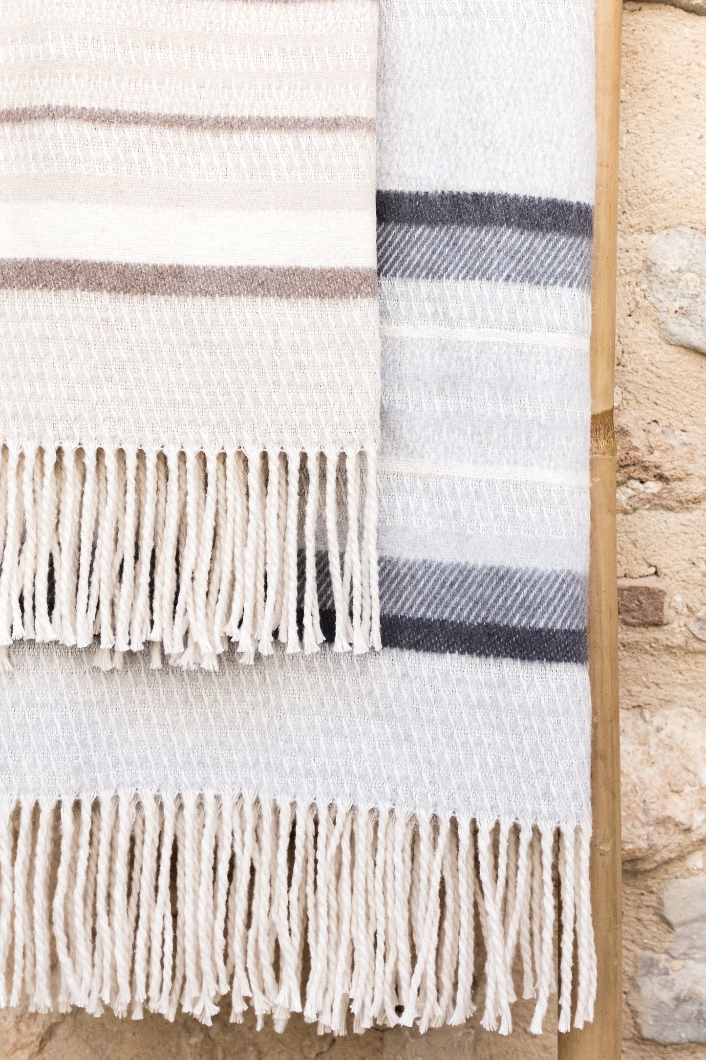 MANTA JACQUARD FLECOS. Stripes